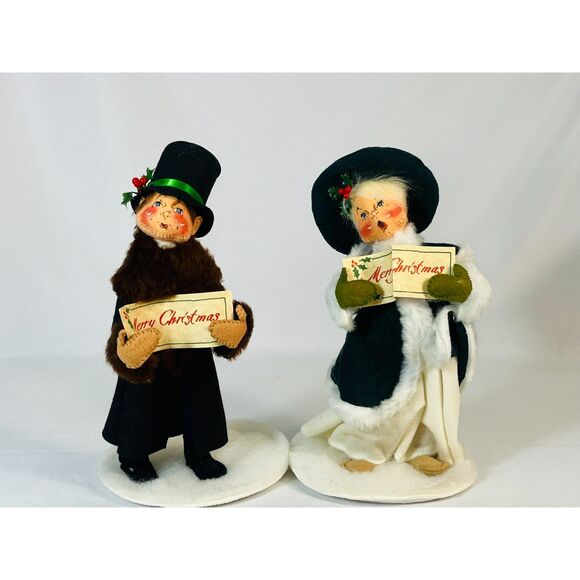 A Christmas Carol Annalee PR Carolers Man Woman Top Hat 1996 Christmas Old Tyme - Picture 1 of 8